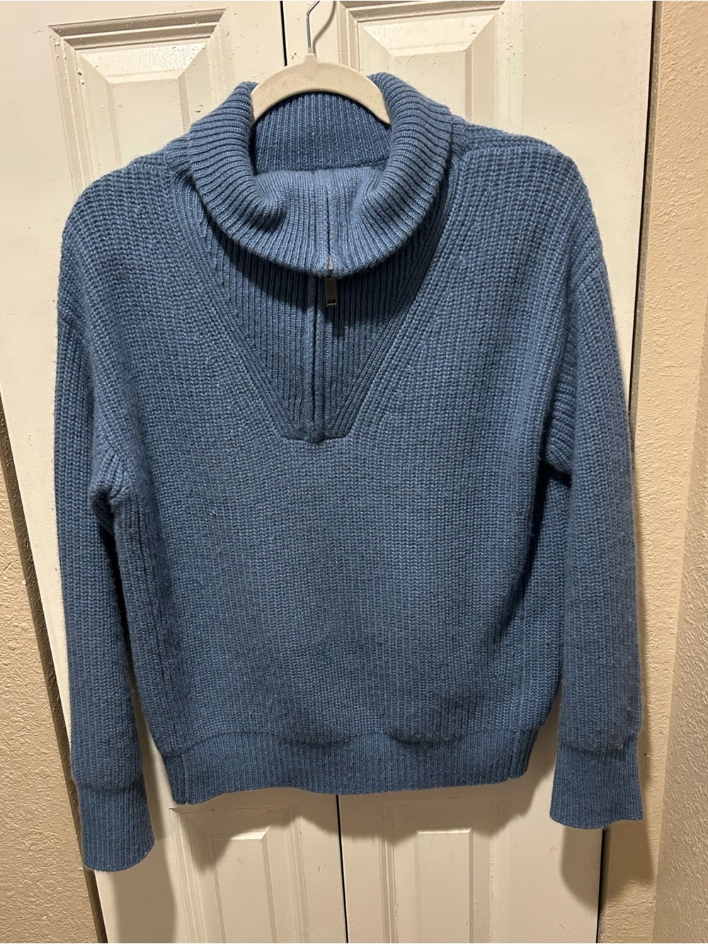Elie Tahari 100% Cashmere Knit Collared Sweater Long Sleeve , Medium - Picture 6 of 9